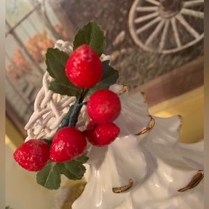 Set of 7 strawberry napkin rings. Basketweave with strawberries on top